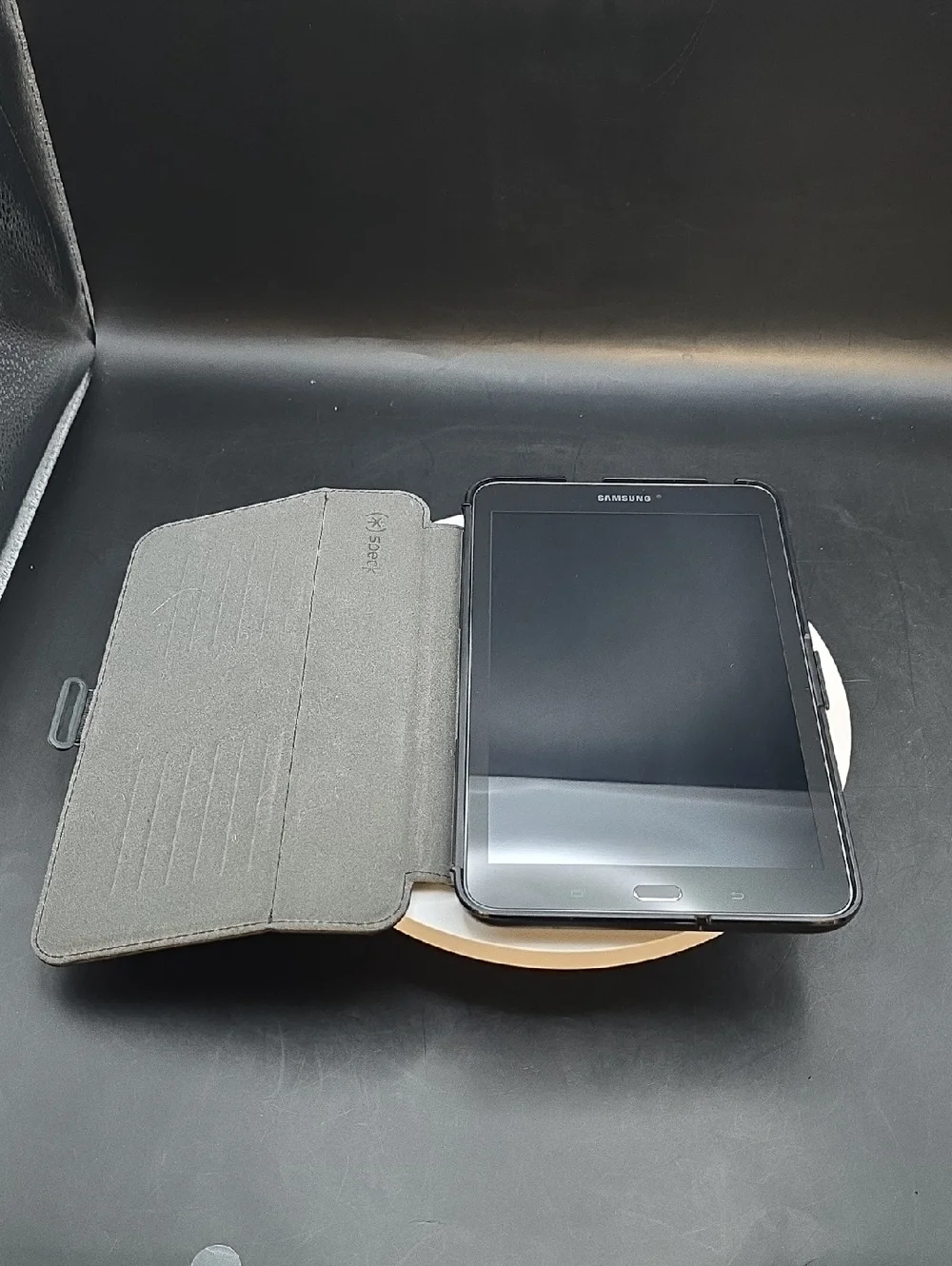 Samsung Galaxy Tab-E Black Tablet with Gray Folio Case